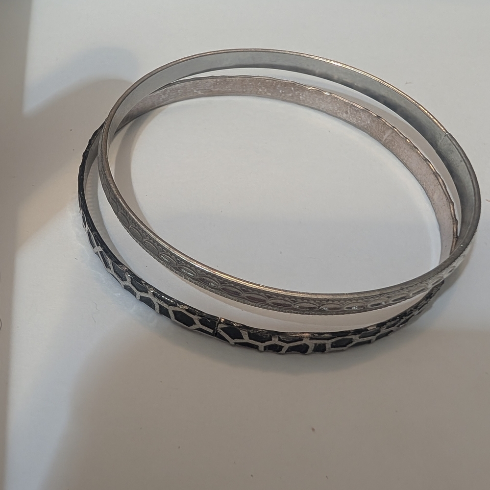 Elegant Silver and Black Bracelet Set